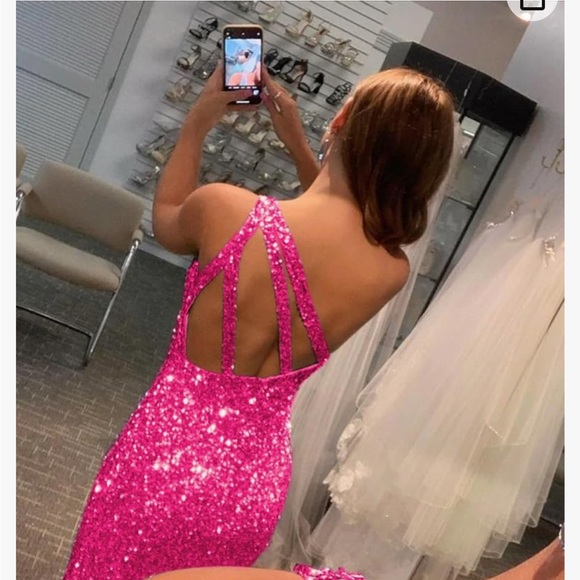 Prom dress brand new never worn - Picture 2 of 3